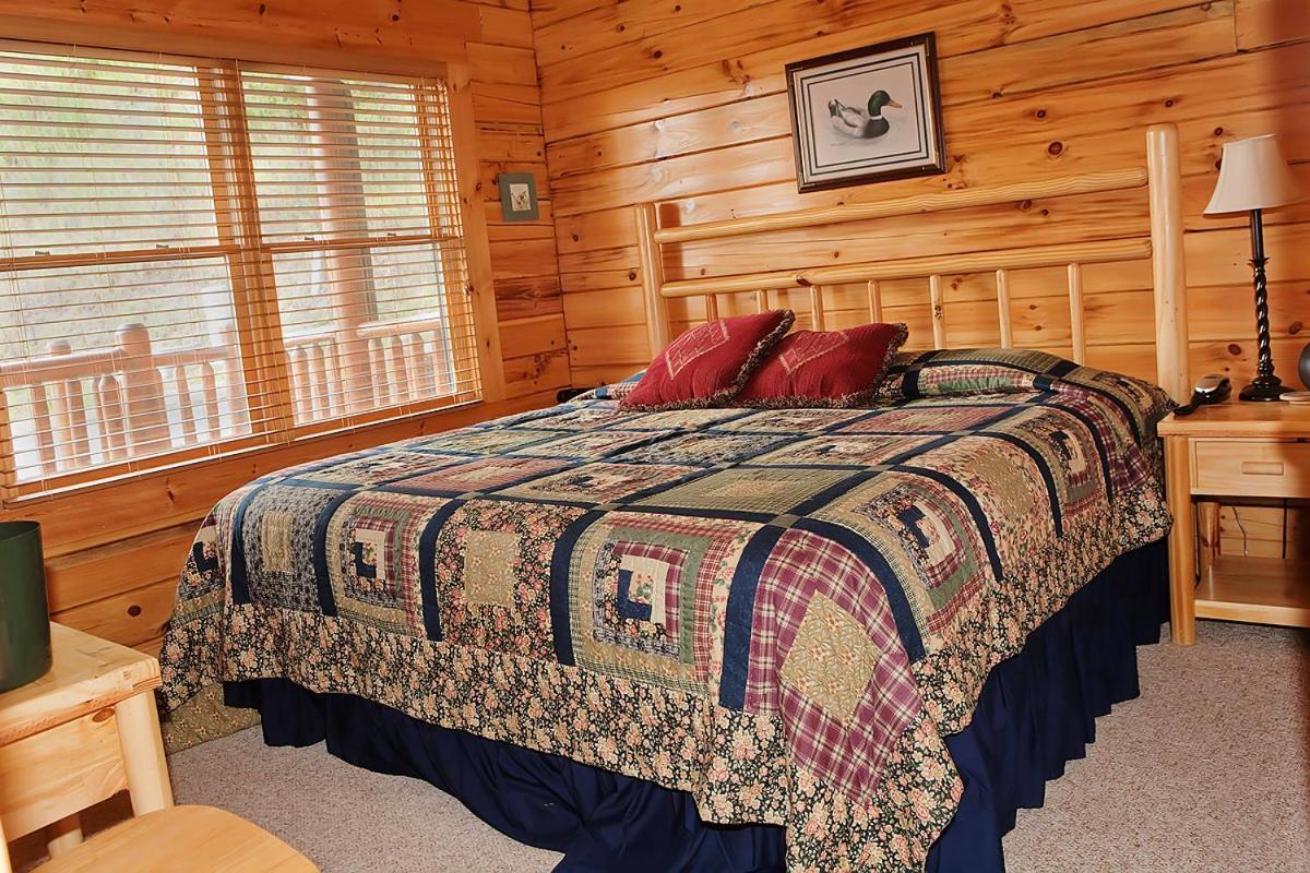 Black Bear Ridge Hotel เซอเวียร์วีล ภายนอก รูปภาพ